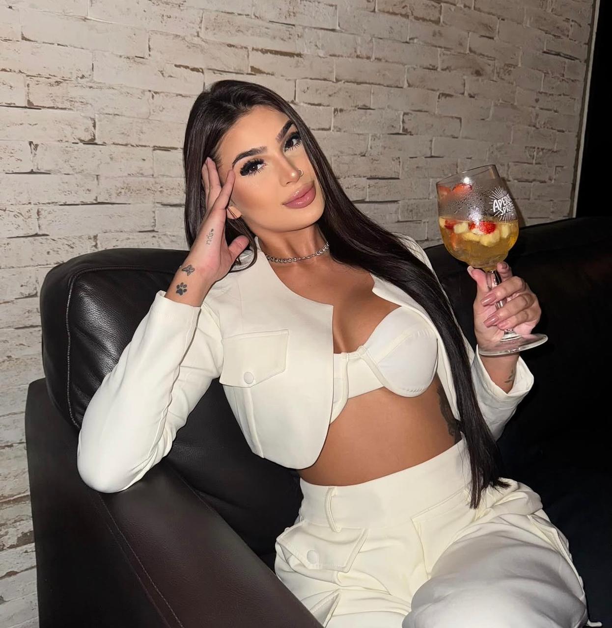 Escort - BRUNA - Ibiza Tops